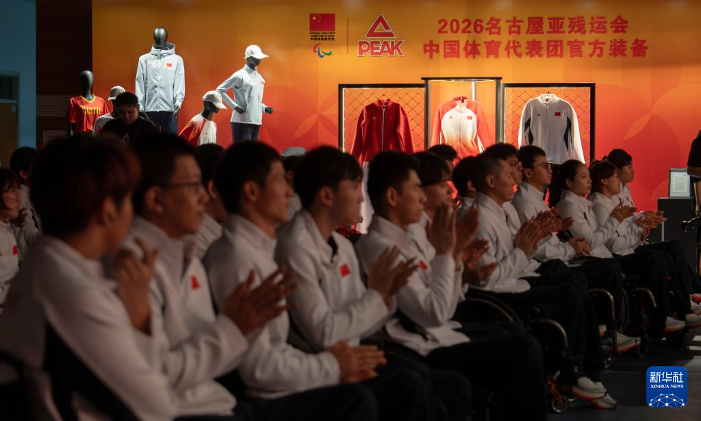 提供更加贴近用户的服务相关图片